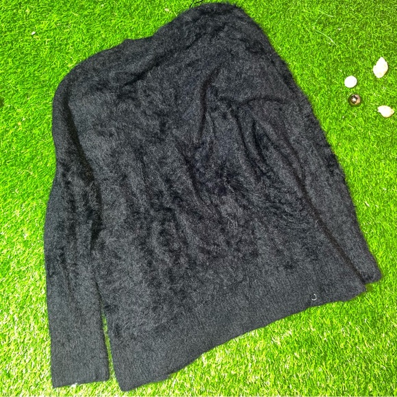 H&M full fur cardigan ⛔️FIXED FIXED FIXED NO OFFERS PLZ⛔️ - Picture 3 of 6